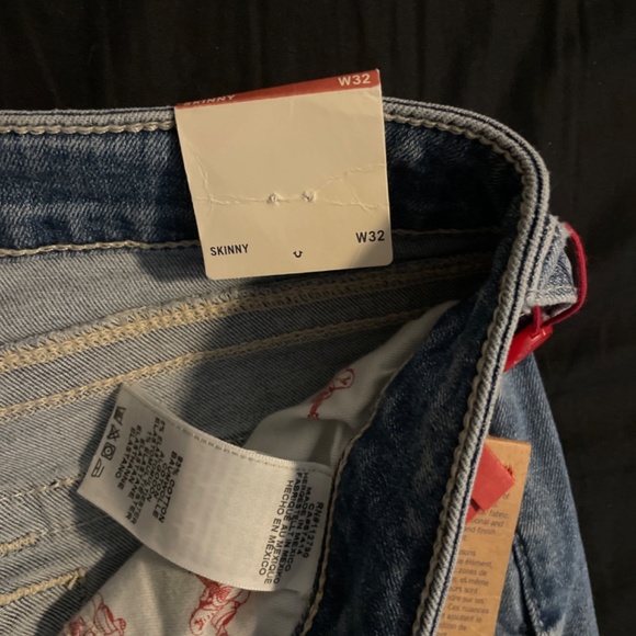 Women’s size 32 True Religion Jeans - Picture 4 of 6